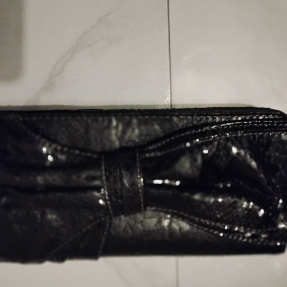 Nine West Clutch Clasp Wallet